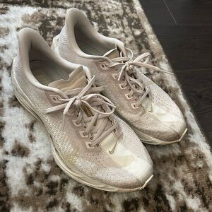 Nike Women's Beige Sneakers